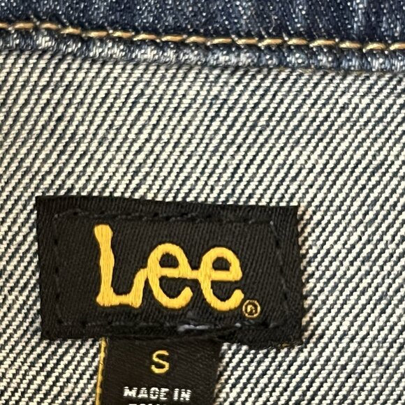 NWT Lee Women's Legendary Style Stretch Blue Denim Jacket Size Small Regular Fit - Picture 9 of 13